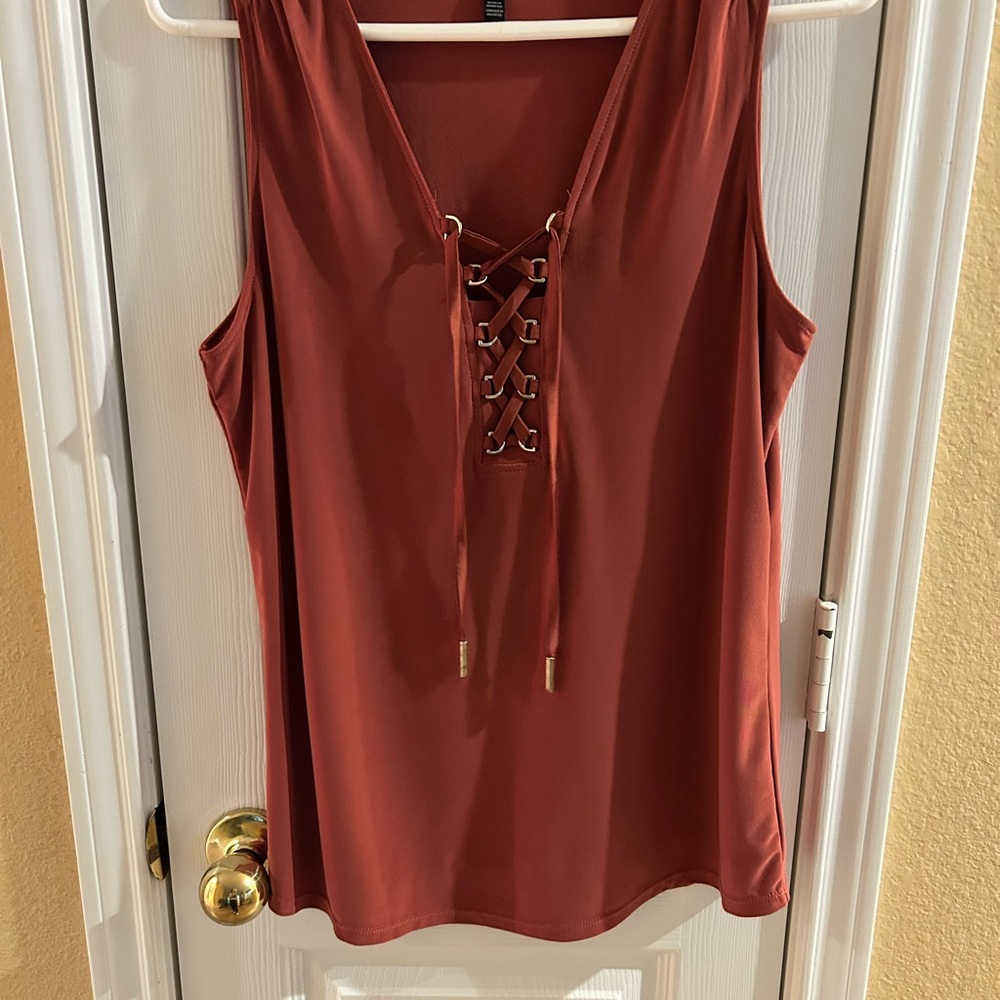 White House Black Market Women's Sleeveless Lace-Up Top - Rust